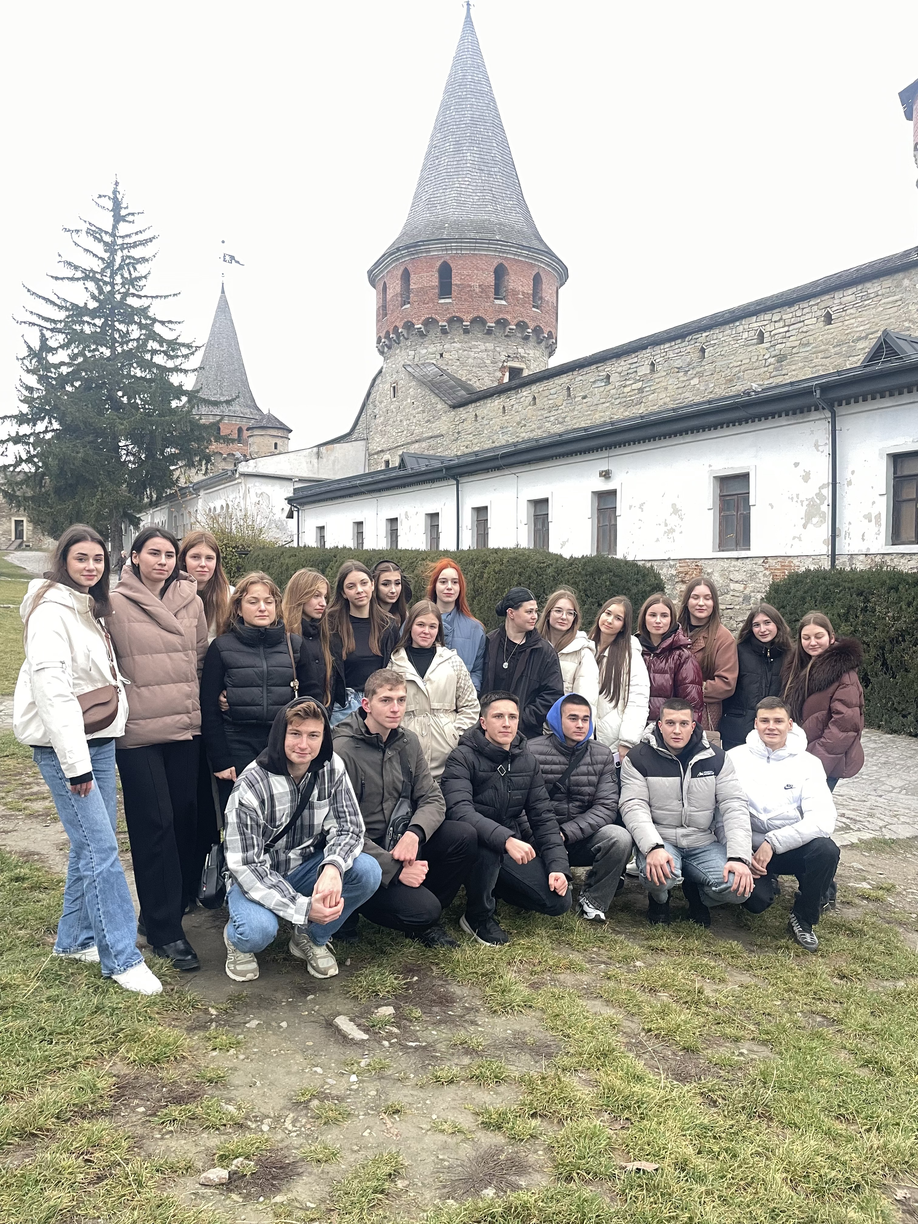  Виробнича екскурсія на підприємство EKIPAZH у Хмельницькому — одного з провідних виробників металопластикових вікон і дверей, яке входить у топ-3 компаній в Україні у своїй сфері.