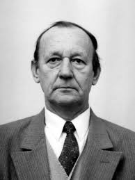 професор Ігор Михайлович Школа