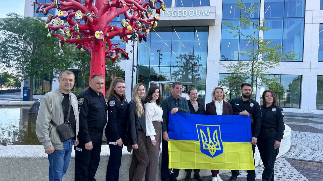 Командна робота, довіра та культурна чуттєвість - сучасна мова лідерів!