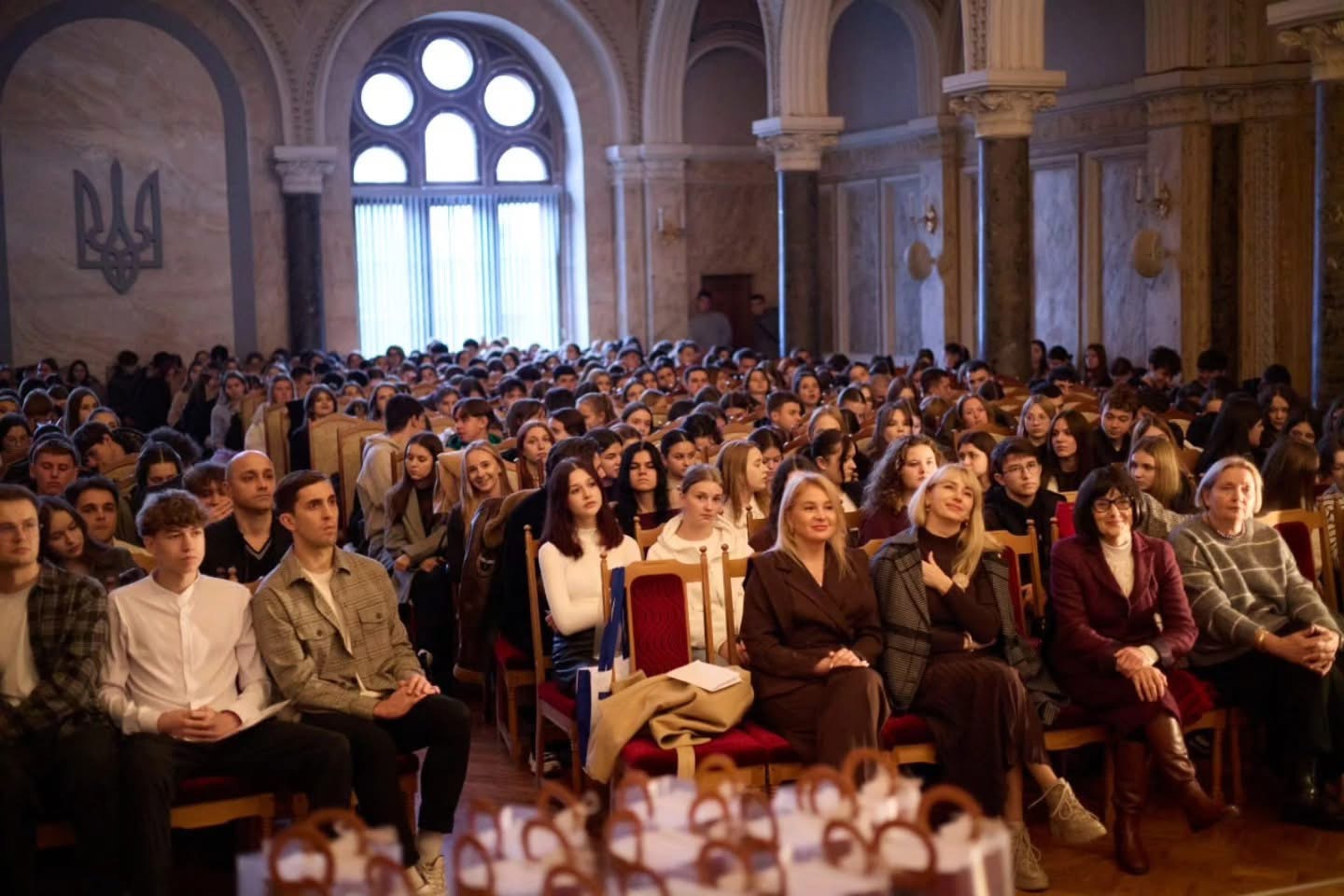 🎓 День студента на економічному факультеті: Свято заліковки!